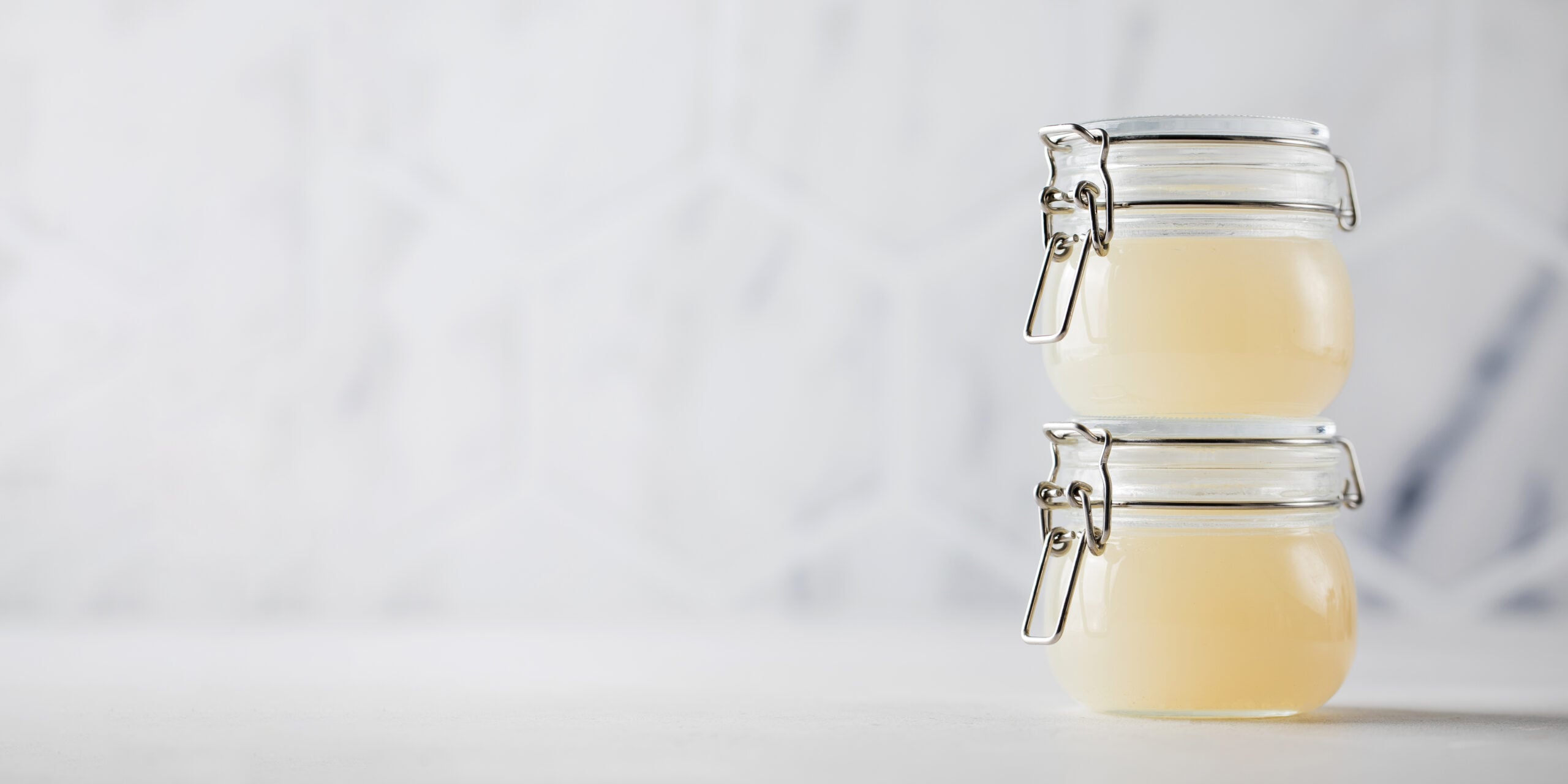 Homemade Bone Broth Recipe (My Slow, From-Scratch Method)